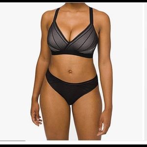 NWT Lululemon Awake to Lace Bra, size 34DD